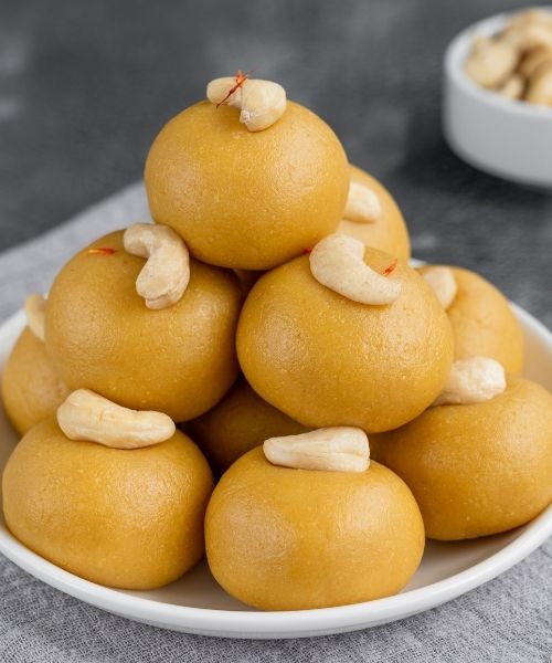 Besan Laddu